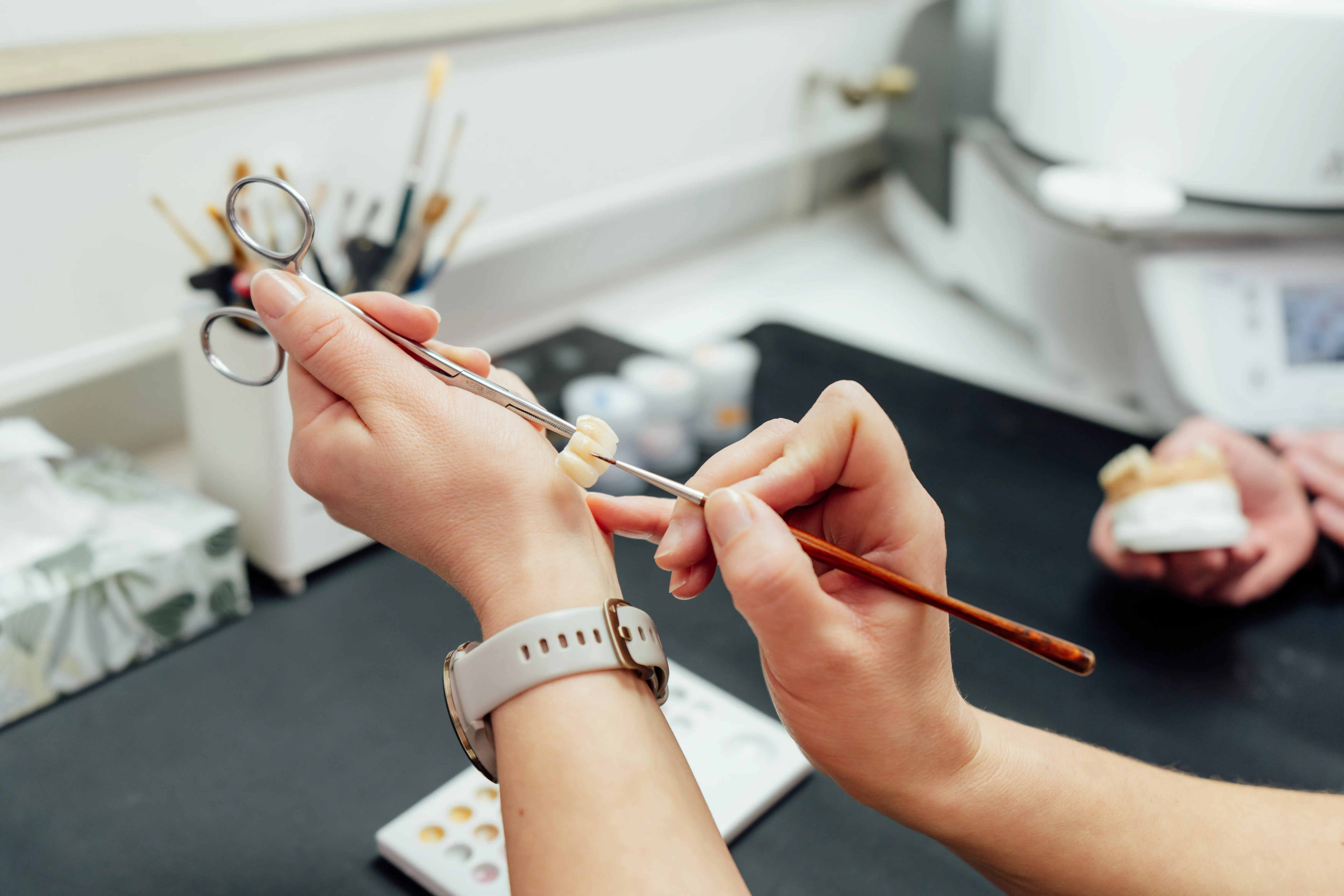 Minimally invasive cosmetic dentistry